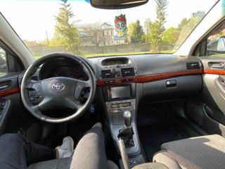 Toyota Avensis foto 3