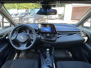 Toyota C-HR foto 5