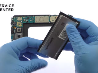 Samsung Galaxy A8 Bateria nu se încarcă? О vom înlocui fără probleme! foto 2