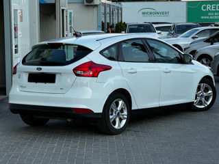 Ford Focus foto 5