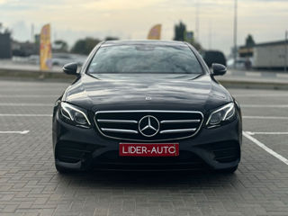 Mercedes E-Class foto 2