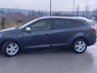 Renault Megane foto 2