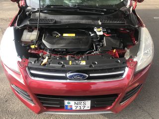 Ford Escape foto 10