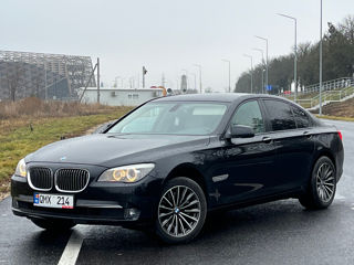 BMW 7 Series foto 3