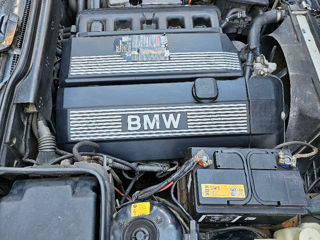 BMW 5 Series foto 3