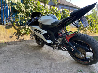 Yamaha Yamaha R6 foto 3