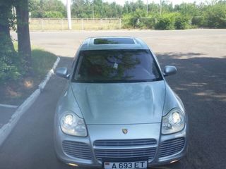 Porsche Cayenne foto 2