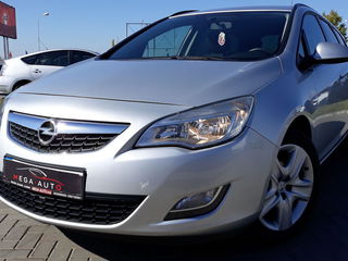 Opel Astra foto 2