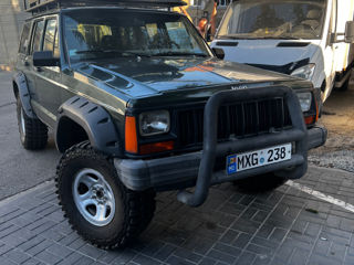 Jeep Cherokee foto 1