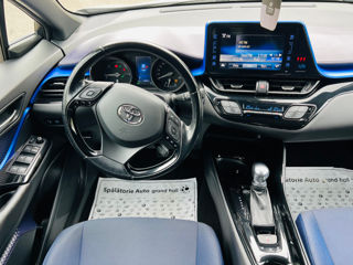 Toyota C-HR foto 6