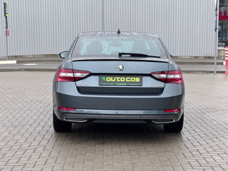 Skoda Superb foto 4