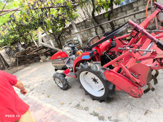 Se vinde tractor Mitsubishi 18  c.putere foto 8