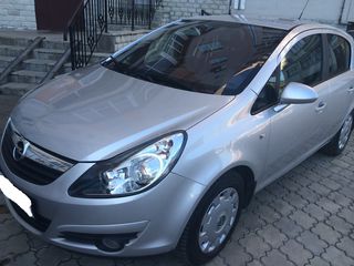 Opel Corsa foto 1