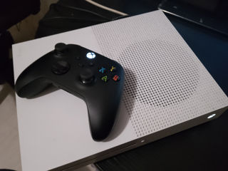 Xbox one S 1T foto 1