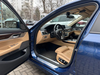 BMW 7 Series foto 9