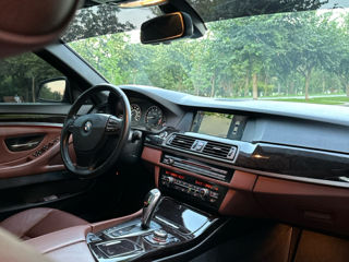 BMW 5 Series foto 9