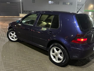 Volkswagen Golf foto 2