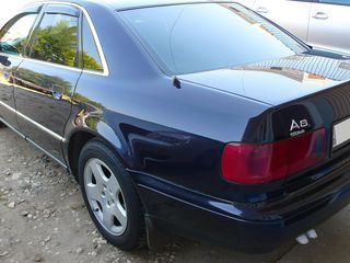 Audi A8 foto 7