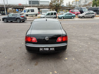 Volkswagen Phaeton foto 7