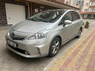 Toyota Prius +