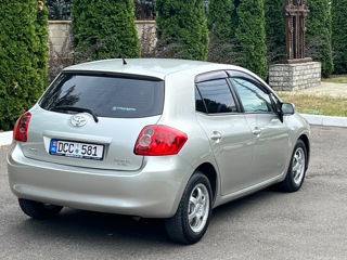 Toyota Auris foto 4