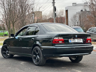 BMW 5 Series foto 5