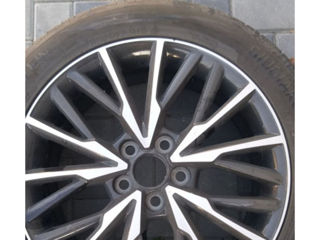 Toyota 225/50R18 foto 9