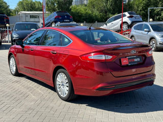 Ford Fusion foto 3