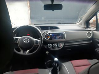 Toyota Yaris foto 5