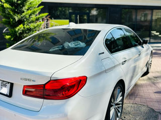 BMW 5 Series foto 8