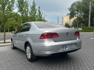 Volkswagen Passat foto 3