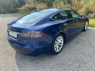 Tesla Model S foto 4