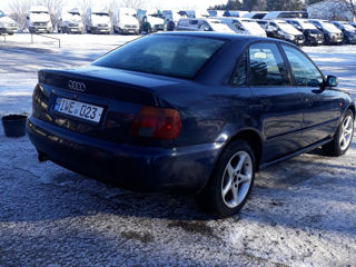 Audi A4 foto 8