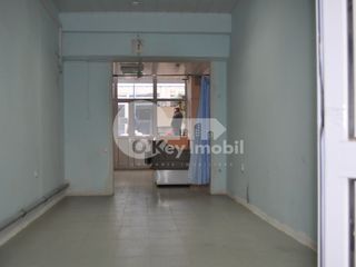 Spatiu comercial spre chirie, Telecentru, str. Docuceav, 65 mp, 390 € ! foto 4