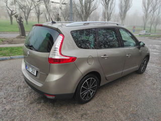 Renault Grand Scenic foto 4