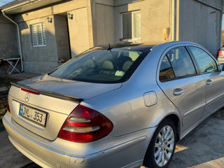 Mercedes E-Class foto 6