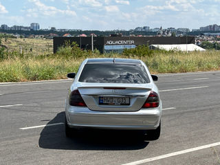 Mercedes E-Class foto 5