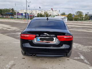 Jaguar XE foto 5