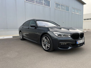 BMW 7 Series foto 1