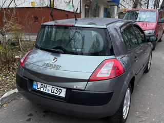 Renault Megane foto 3