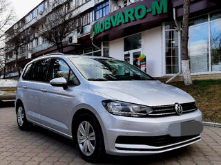 Volkswagen Touran foto 9