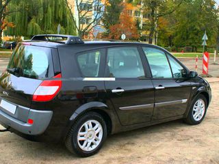 Renault Grand Scenic foto 1