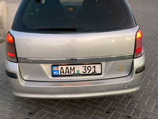 Opel Astra foto 2