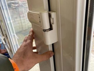 Reglarea usilor si ferestrelor pvc foto 1