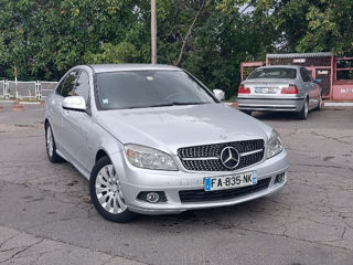 Mercedes C-Class foto 6