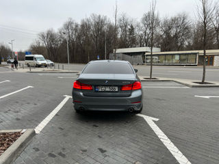 BMW 5 Series foto 4