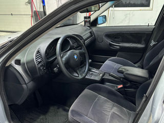 BMW 3 Series foto 7