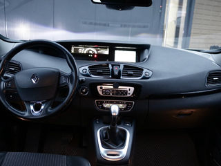 Renault Grand Scenic foto 11