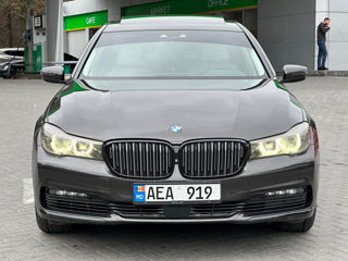 BMW 7 Series foto 2