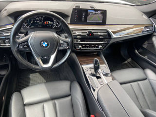 BMW 5 Series foto 9